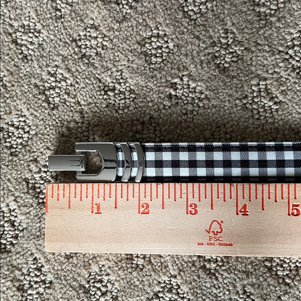 White House Black Market Black and White Gingham Checkered Stretch Belt Sz M - Picture 2 of 5